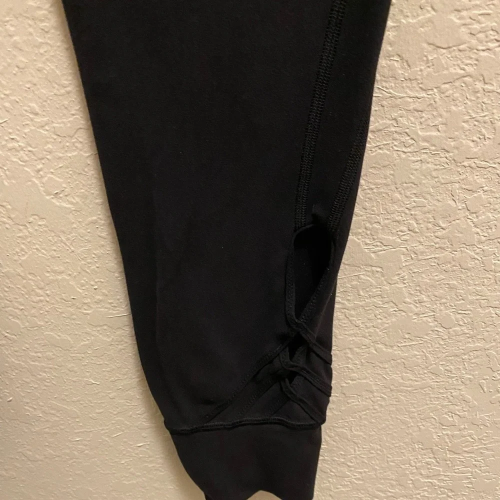 Lululemon Melodic Movement 7/8 Tight 25